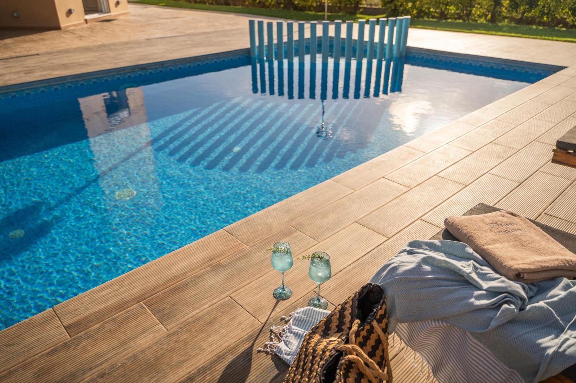 Villa Ariella With Sea View Agia Marina Zewnętrze zdjęcie