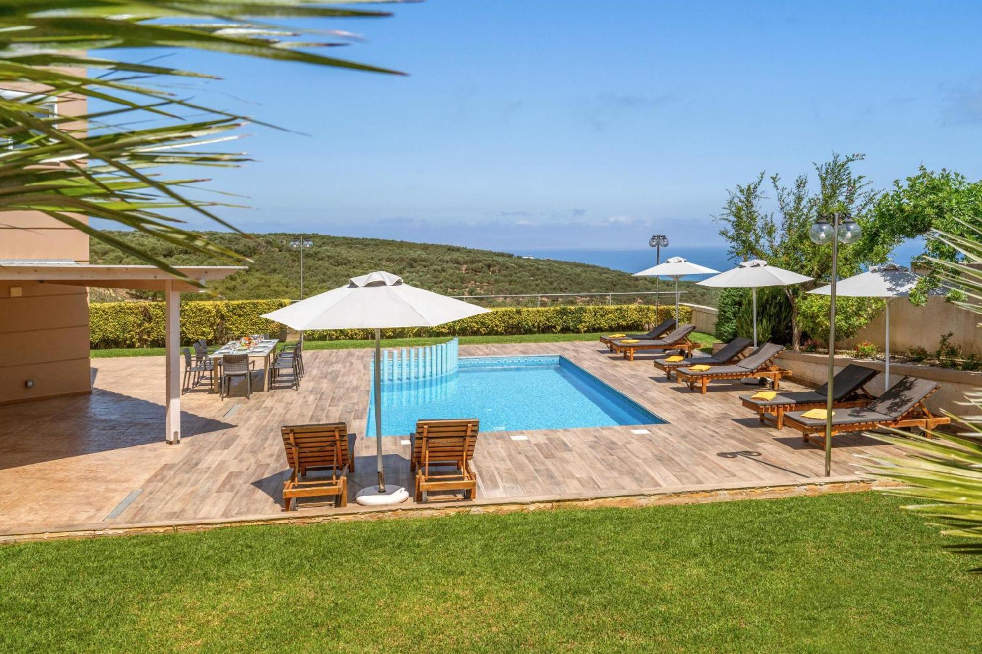 Villa Ariella With Sea View Agia Marina Zewnętrze zdjęcie
